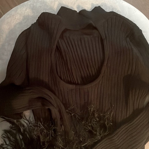 ASOS DESIGN sweater with faux feather cuff detail - US 8 - Picture 6 of 8